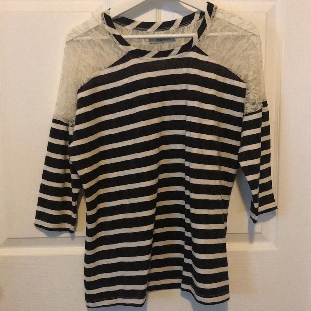 Romy striped top with lace
